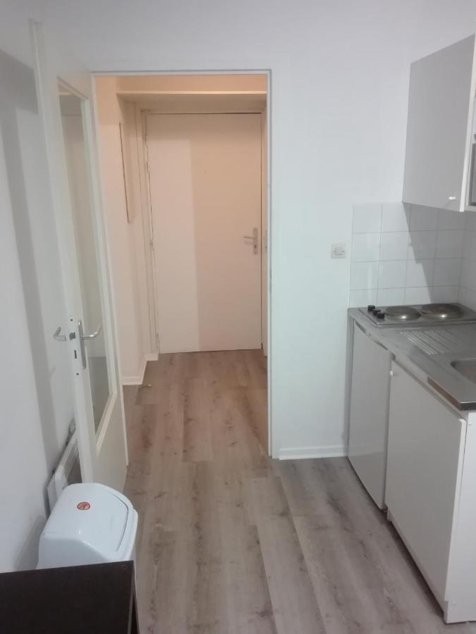 Studio Devant Les Remparts Avec Parking Prive Apartment Avignon Bagian luar foto